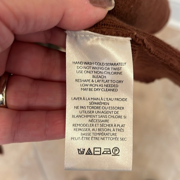 NWOT We The Free Sweater - Picture 10 of 10